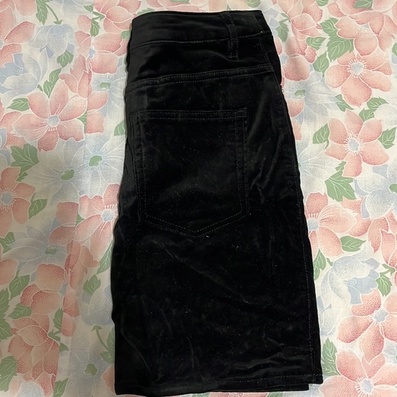 2 skirts from H&M they are great worn dressed down or dressed up. - Picture 7 of 8